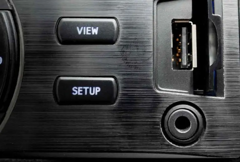 [SOLVED] Car AUX Not Working Improve Stereo