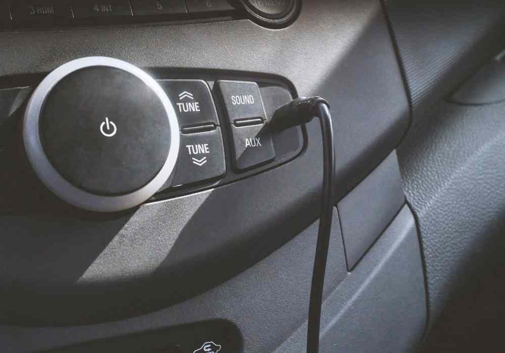 making car aux louder
