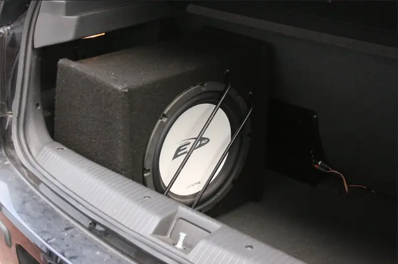 Which Way to Face Subwoofer in Trunk? Improve Stereo